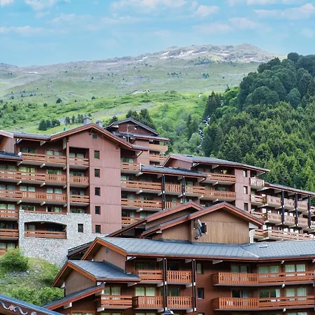 Pierre & Les Sentiers Du Tueda Meribel